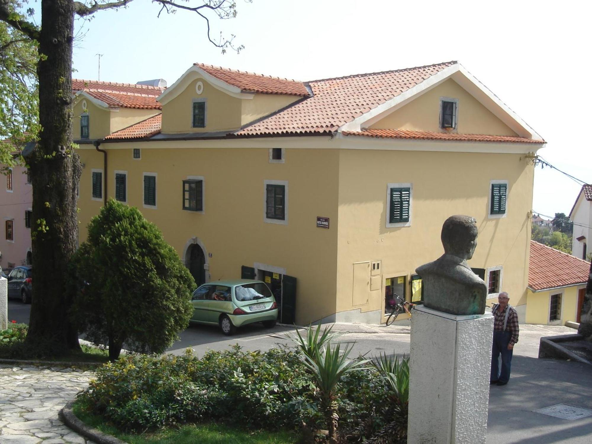 Apartments Villa Kastav In Old Town Center With Sea View And Parking Bagian luar foto
