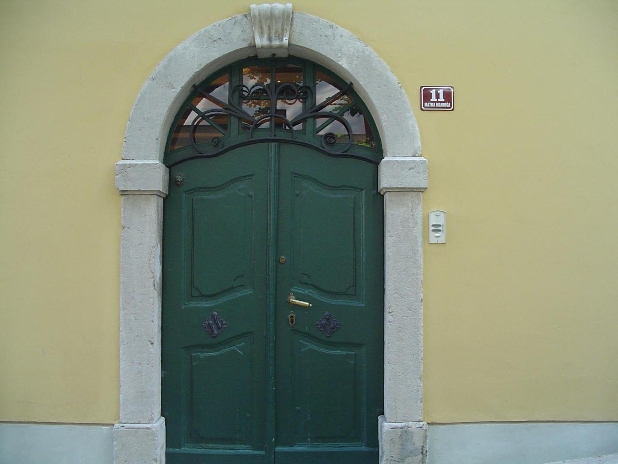 Apartments Villa Kastav In Old Town Center With Sea View And Parking Bagian luar foto