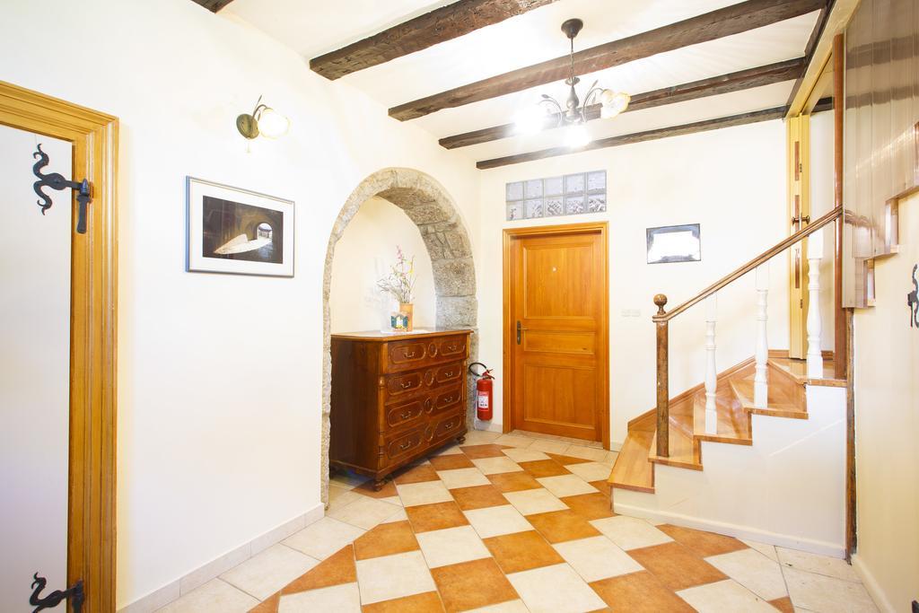 Apartments Villa Kastav In Old Town Center With Sea View And Parking Ruang foto