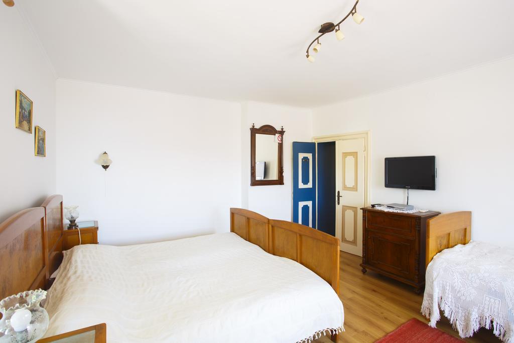 Apartments Villa Kastav In Old Town Center With Sea View And Parking Ruang foto
