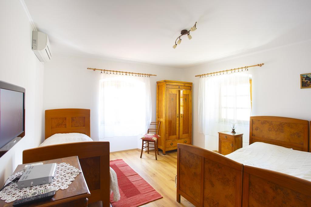 Apartments Villa Kastav In Old Town Center With Sea View And Parking Ruang foto